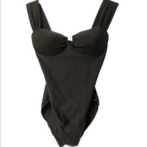 NEW MAGICSUIT Black Swimsuit Style #95717 Built In Bra Shoulder Straps - Size 8